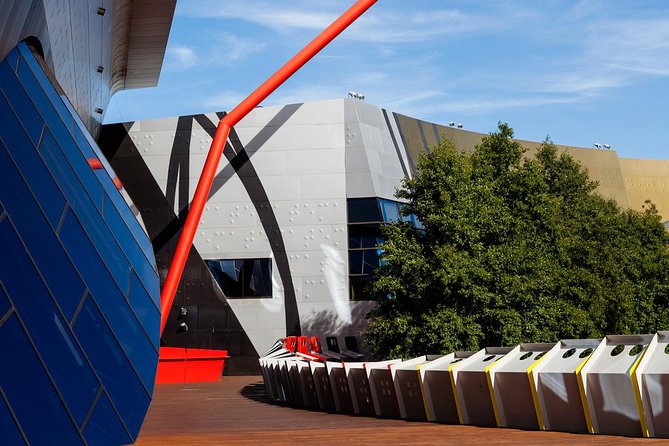 Building + Architecture Tour | 10am Daily - Outside areas and Australian planting
