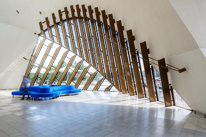 Building + Architecture Tour | 10am Daily - The guide can shape the whole experience
