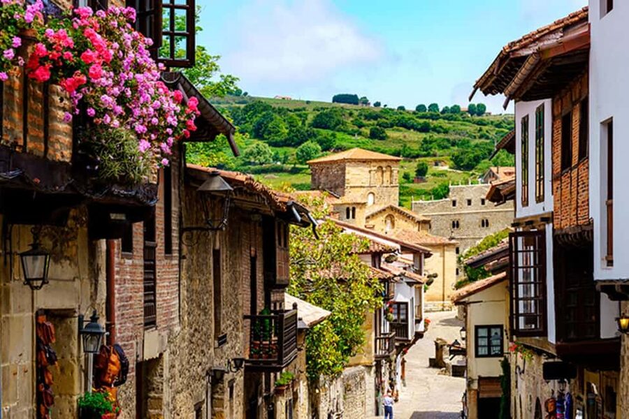 Capricho Gaudí with entrance, Santillana del Mar and Sequoia Forest - Santillana del Mar and its medieval streets