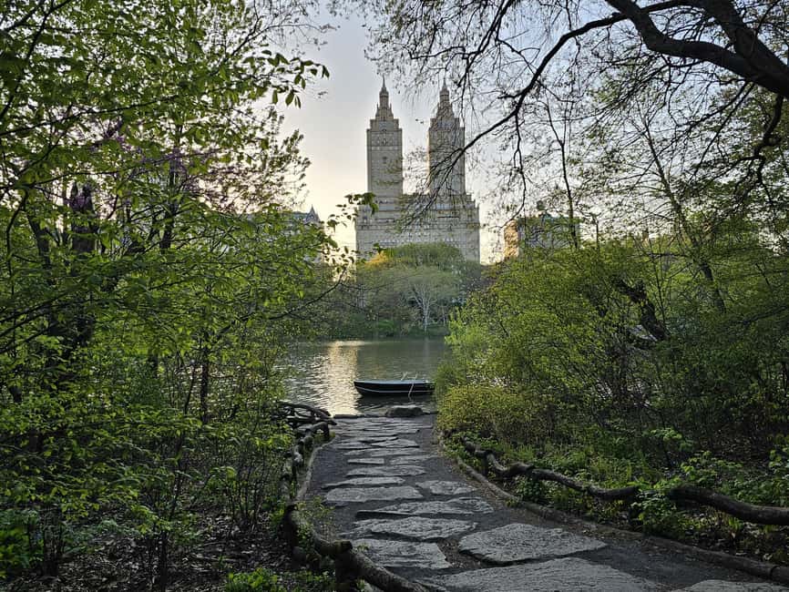 Central Park, NY: Nature, Architecture and Movie Scenes Tour - The Home Alone 2 arch and Central Park’s stonework