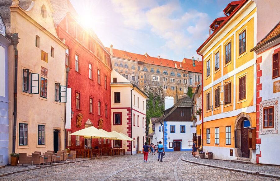 Český Krumlov: Half-Day Medieval Architecture Walking Tour - Key points to know before booking