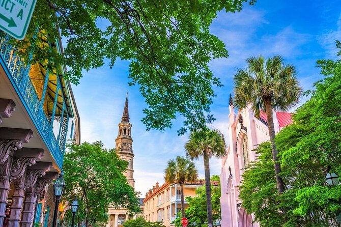 Charleston History and Architecture Walking Tour - What the guides add to the experience
