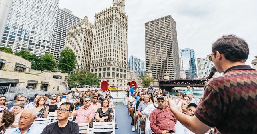 Chicago: 1.5-Hour Lake and River Architecture Cruise - Starting near Michigan Avenue and the Wrigley Building