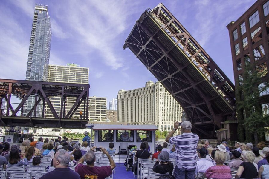 Chicago: 45-Minute Family-Friendly Architecture River Cruise - Key points before you book