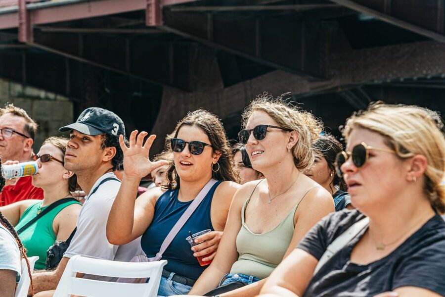 Chicago: 45-Minute Family-Friendly Architecture River Cruise - From 400 North Michigan Avenue to the river