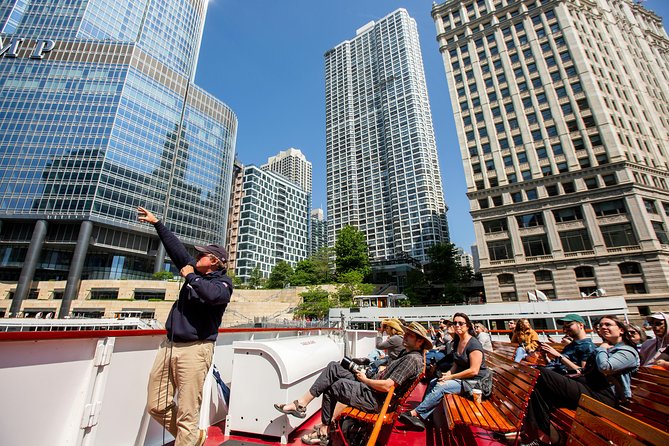 Chicago Architecture River Cruise - The guide makes or breaks the hour