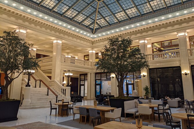 Chicago Architecture Tour: Underground Pedway and the Loop - The Chicago Cultural Center on weekend tours