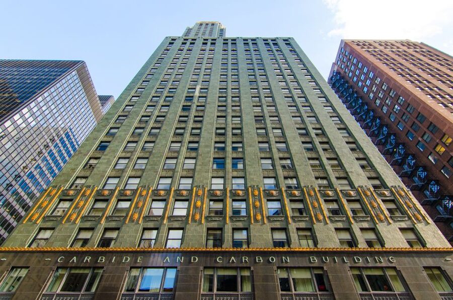 Chicago: Art Deco Skyscrapers Walking Tour - The Carbide and Carbon Building, now the St. Jane Hotel