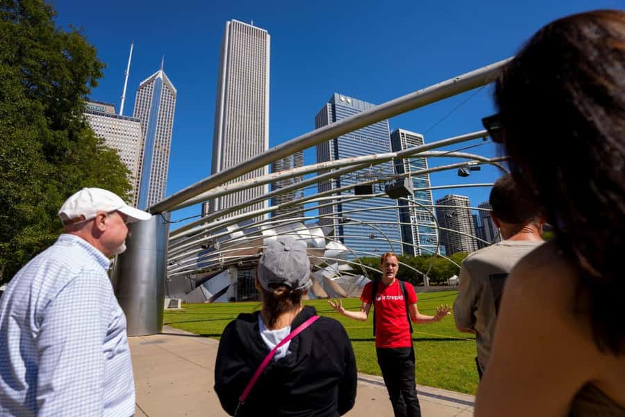 Chicago: Food, History and Architecture Tour - Millennium Park and the Bean as the finale