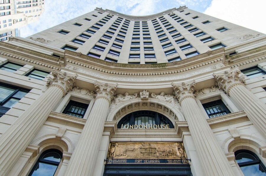 Chicago: Icons Guided Architecture Walking Tour - Seven stops across Chicago’s changing design eras