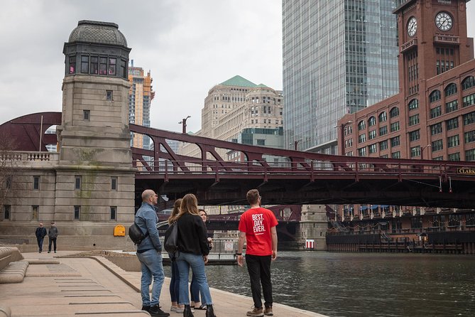 Chicago in a Day: Food, History & Architecture Walking Tour - Why this tour works as a first look at Chicago