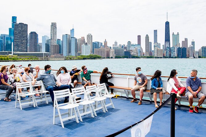 Chicago Lake and River Architecture Tour - The lock and the change to Lake Michigan