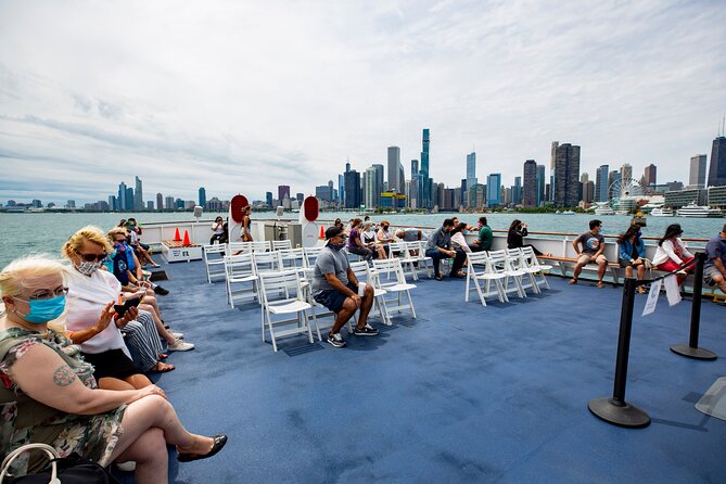 Chicago Lake and River Architecture Tour - Boarding at the Wrigley Building