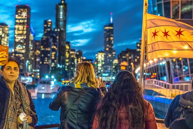 Chicago River 45-Minute Architecture Tour from Magnificent Mile - Lyric Opera House and the river’s cultural side