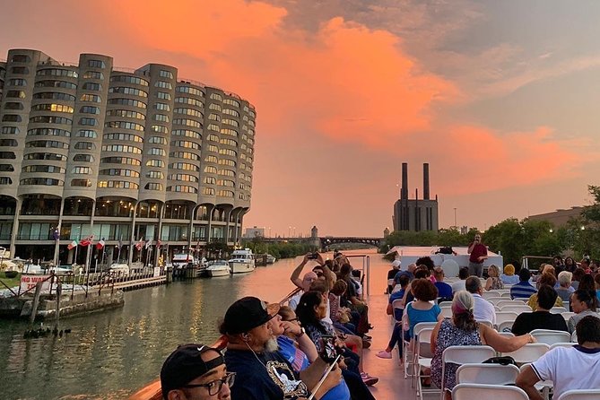 Chicago River 90-Minute Architecture Boat Tour - Boarding at 900 South Wells Street
