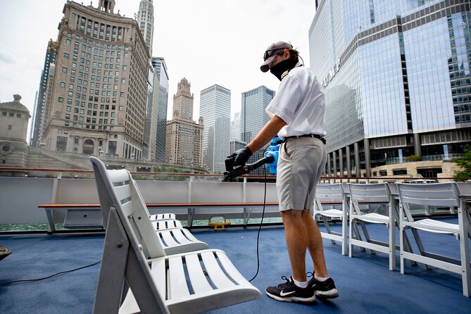 Chicago River 90-Minute Architecture Tour - The Riverwalk and the City’s Second Waterfront