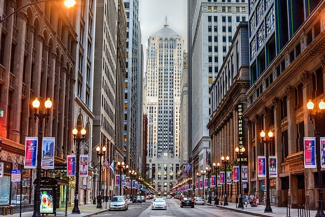 Chicago's Secret Interiors Architectural Walking Tour - Key points at a glance