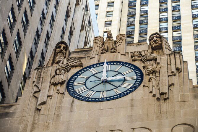 Chicago Walking Tour: Art Deco Skyscrapers Loop - 135 South LaSalle Street and 1 North LaSalle Street
