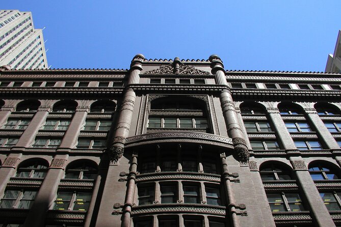 Chicago Walking Tour: Art Deco Skyscrapers Loop - What the Guides Add to the Buildings