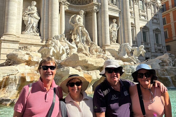 City Walk with Architect: Private walking tour of Rome - Piazza Colonna and the Temple of Hadrian