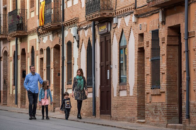 Colonia Guell & Gaudi's Crypt Admission Ticket with Audioguide - Ca L’Espinal and the village’s architectural details