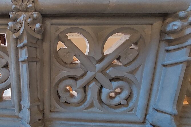 Comillas, Modernism & Gaudi with entrance tickets -small groups - Comillas Cemetery and the old church beneath it