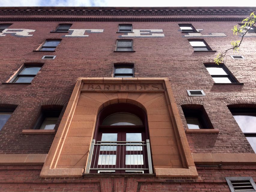 Denver: History and Architecture Walking Tours - Larimer Square and the fight to save an old block
