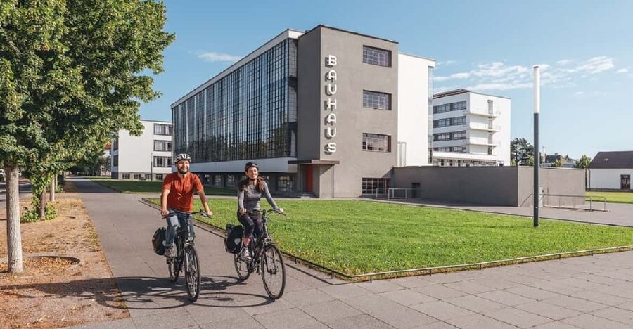 Dessau: Bauhausbauten Radtour - Price, bicycle rental, and what you actually receive