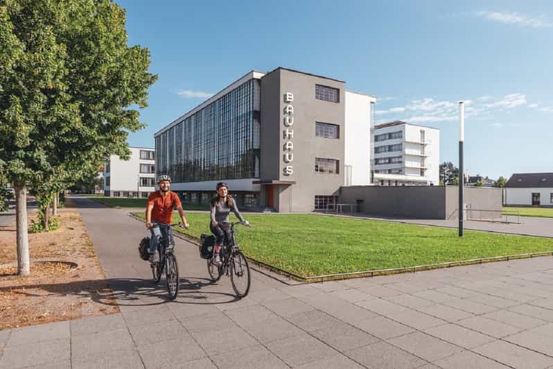 Dessau: Bauhausbauten Radtour - Starting at Tourist Information and heading toward the Elbe