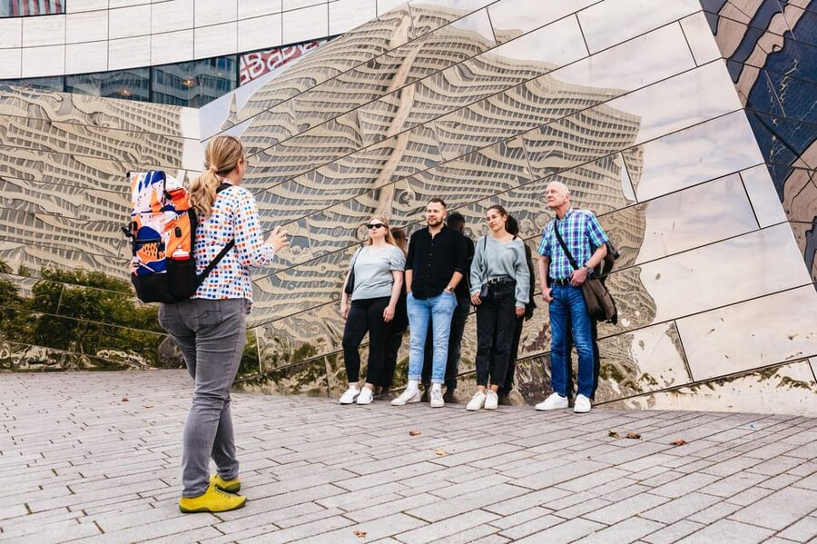 Düsseldorf: Guided City Architecture Walking Tour - Key points at a glance