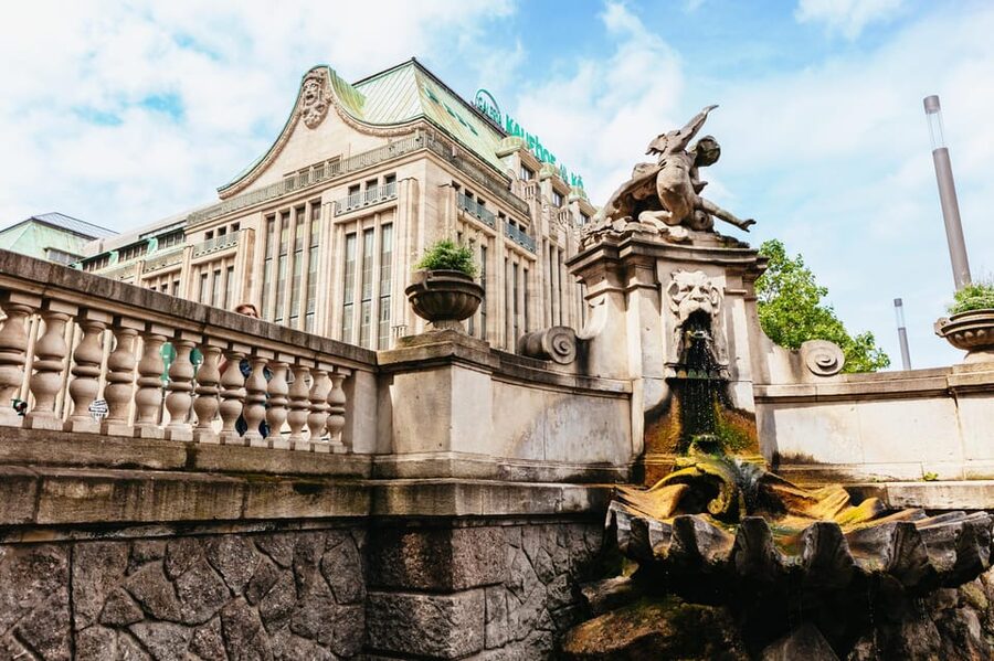 Düsseldorf: Guided City Architecture Walking Tour - Ehrenhof and the final architectural chapter