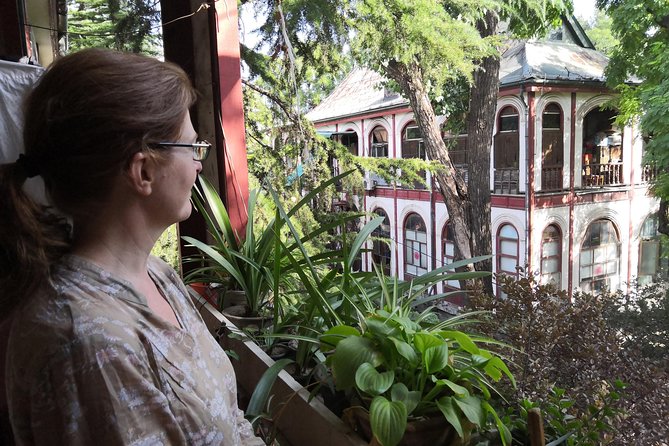 Explore Ancient Chinese Architecture & Meet its People - Learning to read Beijing’s old buildings