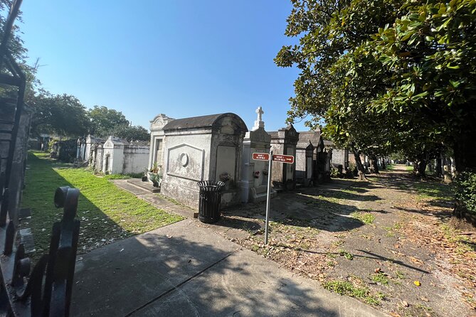 Garden District Architecture Walking Tour in New Orleans - Who should book this walk