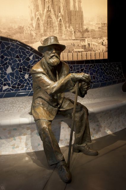 Gaudí Experiència Barcelona Admission Ticket - The interactive walls after the film