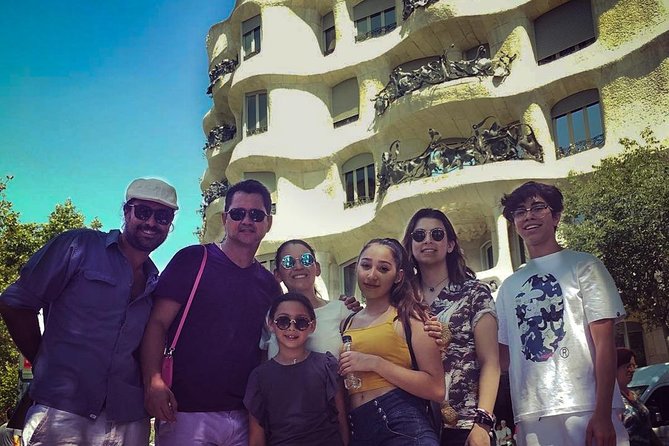 Gaudi houses Private Tour: La Pedrera & Casa Vicens Skip-the-Line - A pause at the old Hospital de la Santa Creu