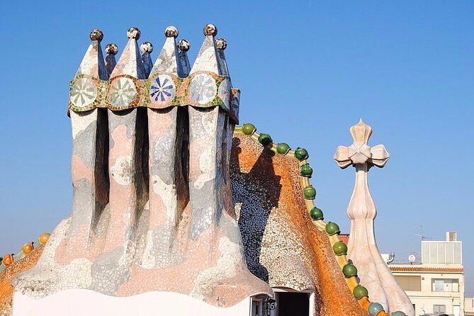 Gaudi Masterpiece: Casa Batlló with Expert Guide and STL Tickets - What the guide adds inside the house