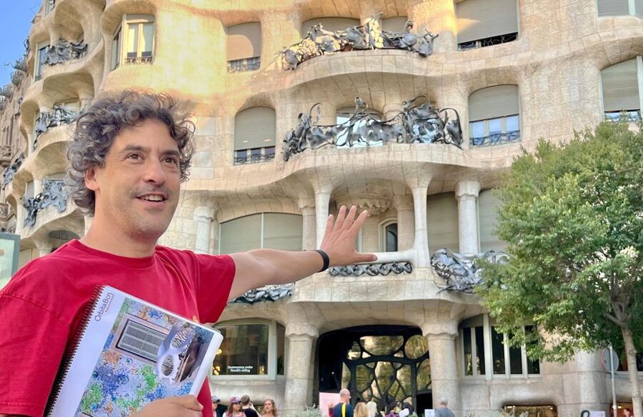 Gaudí & Modernism with a Historian. - Meeting Mariano Pesin at Passeig de Gràcia