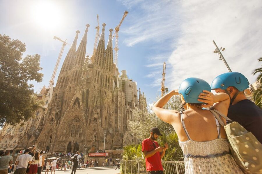Gaudi's Barcelona 2-Hour Segway Tour with a Live Guide - Key points at a glance