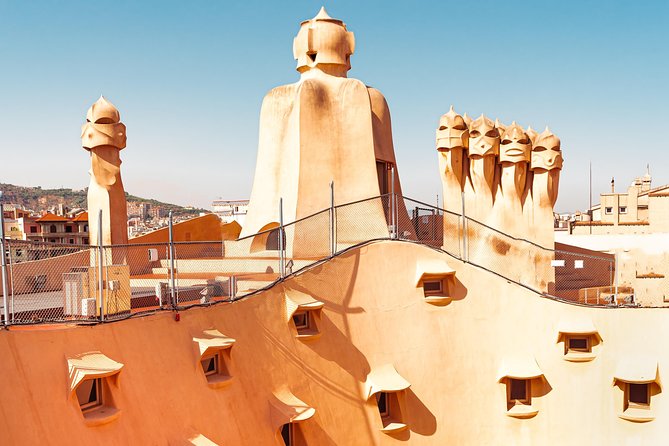 Gaudi's Casa Batlló and La Pedrera with Chocolate Tasting - La Pedrera’s flowing stone and rooftop chimneys