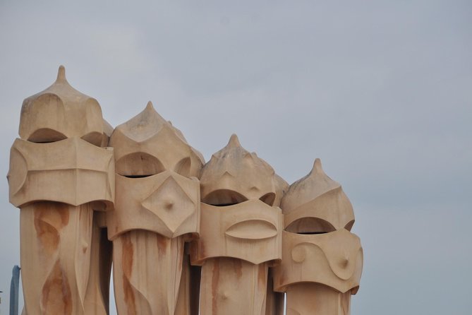 Gaudi's Casa Batlló and La Pedrera with Chocolate Tasting - What the small group changes