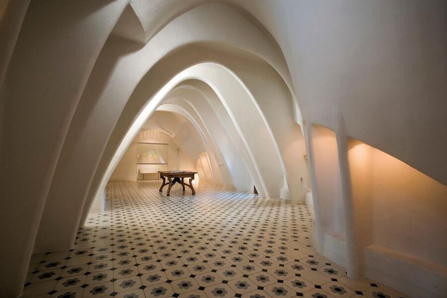 Gaudi's legacy.Exclusive tour to Park Güell & Casa Batlló - Who should book this private tour?