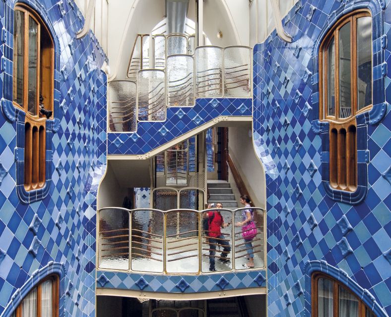 Gaudi's Masterpieces Private Tour in Barcelona - Casa Milà and La Pedrera’s rooftop forms