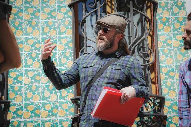 Gaudi UNESCO Highlights Small Group Bike Tour - Casa Vicens: Gaudi before the famous masterpieces