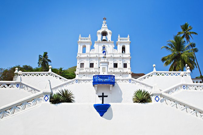 Goa Walking tour: History, Culture, Art and architecture - A tuk-tuk ride into Fontainhas