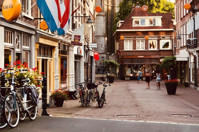 Gouda Private Walking Tour: History, Architecture & Cheese - Saint-John Church and its stained glass