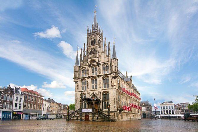 Gouda Private Walking Tour: History, Architecture & Cheese - Who should book this Gouda walk?