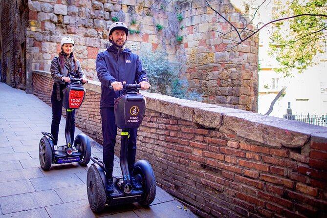 Gran Gaudi - 3H Segway tour - Passeig de Gracia and Gaudi’s two famous houses