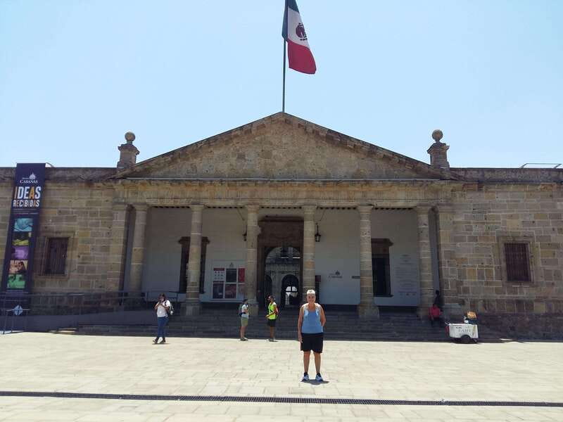 Guadalajara: Culture, Architecture, and Market Walking Tour - The guide makes the difference