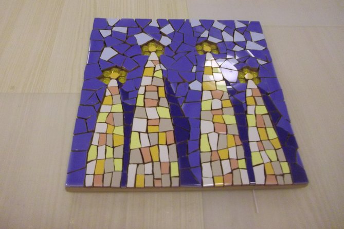 Guided Gaudí’s Trencadís Mosaic Workshop in Barcelona 4 Hours - Making Gaudí’s style your own