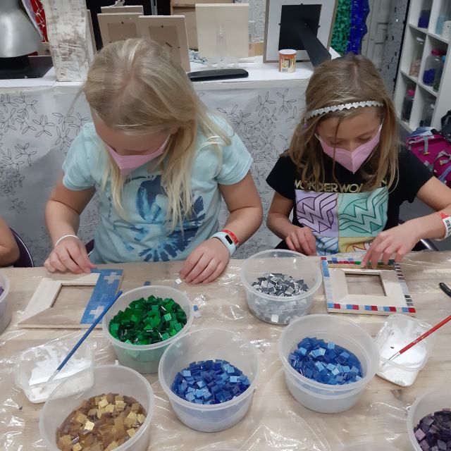 Guided Gaudí’s Trencadís Mosaic Workshop in Barcelona - How much time should you book?